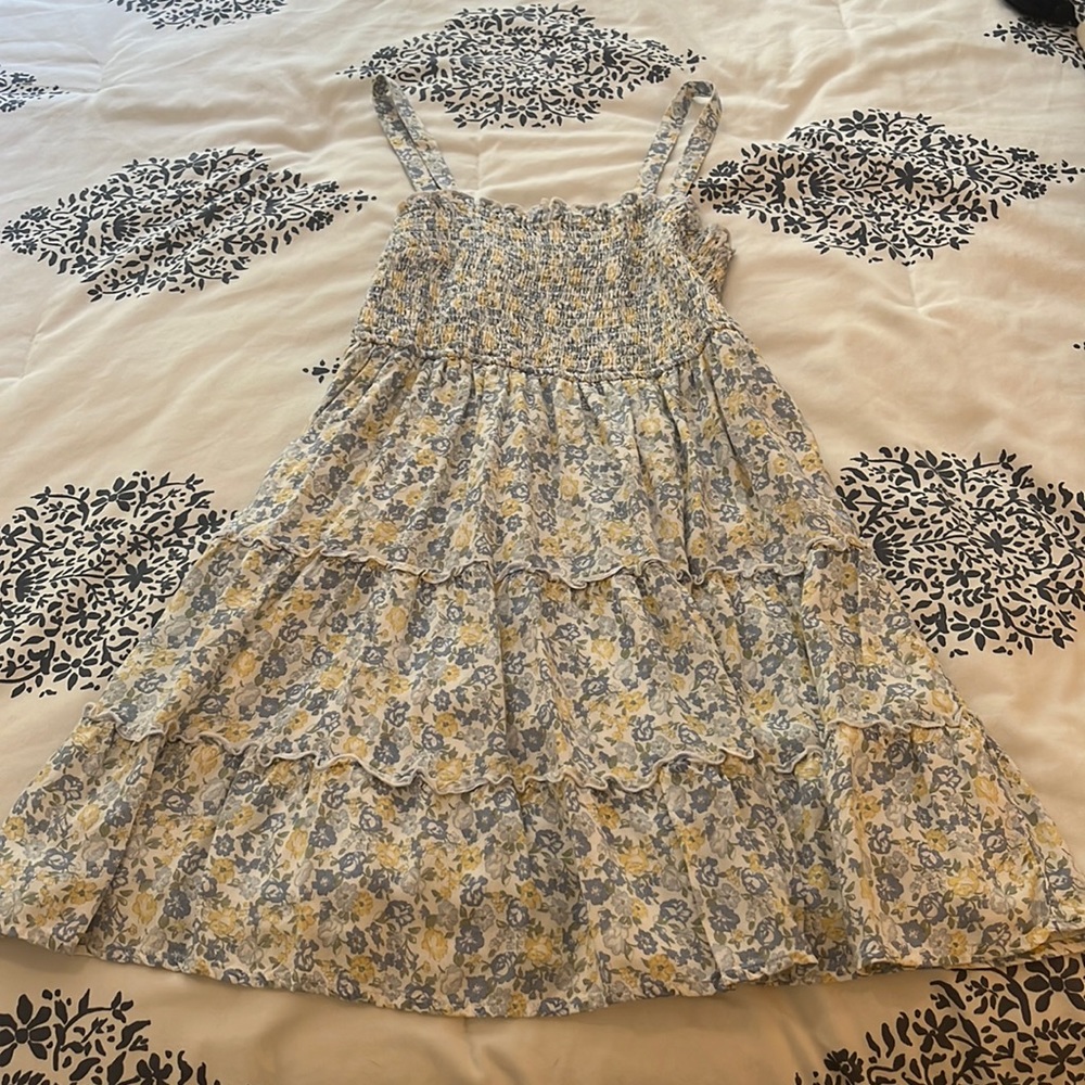 blue and yellow floral hollister dress